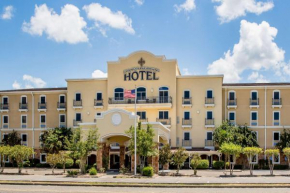 Evangeline Downs Hotel, Ascend Hotel Collection